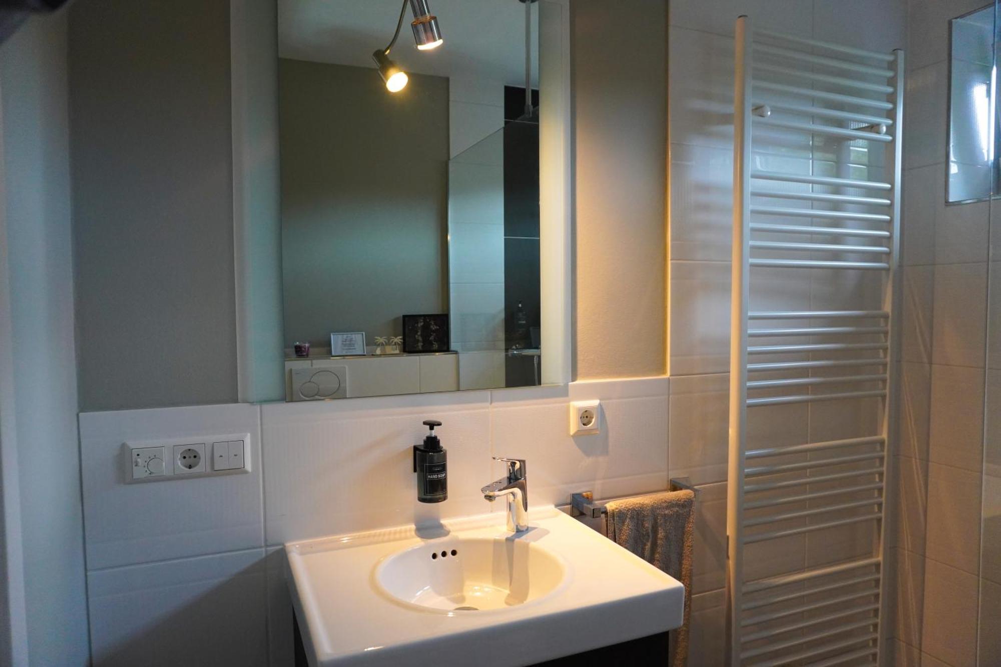 Luxuryhub Lingen Apartment Bagian luar foto